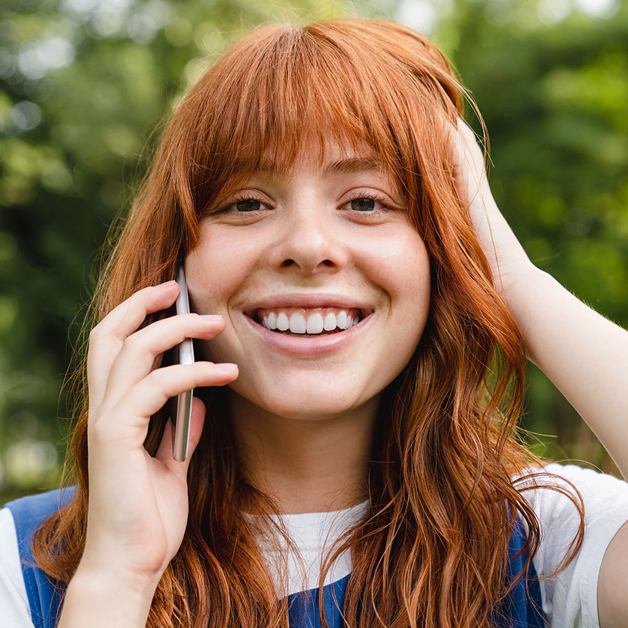 cheerful-caucasian-young-woman-student-girl-teenag-D7PGHS4 cheerful-caucasian-young-woman-student-girl-teenag-D7PGHS4